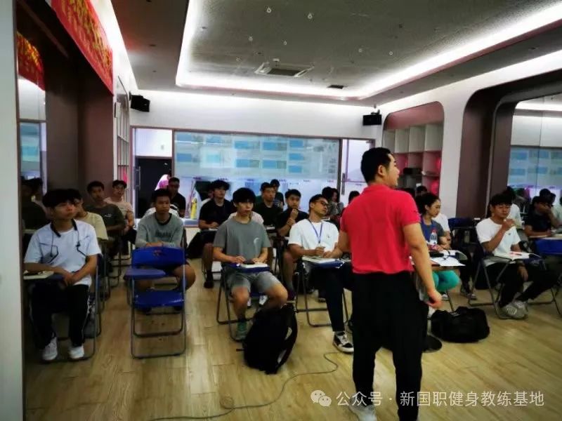 没有健身教练证书好找工作么？(图3)