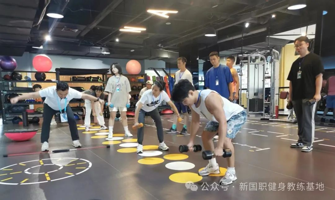 考新国职健身教练证书需要准备什么资料！怎么考？健身教练(图5)