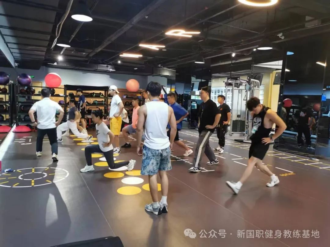广东广州健身教练证书去哪考？新国职证书(图2)