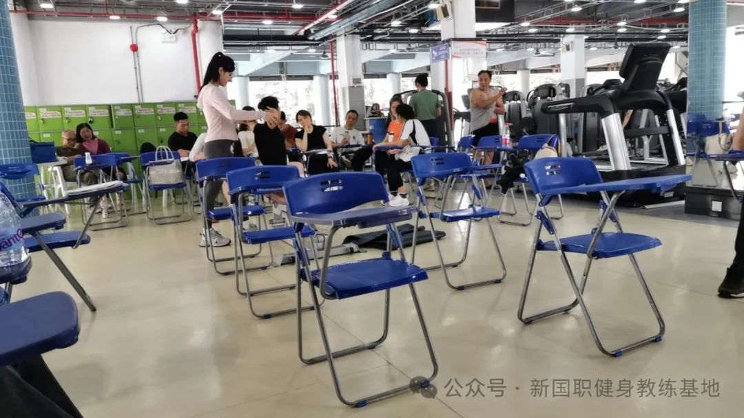 如何挑选适合自己的健身教练证书？(图2)
