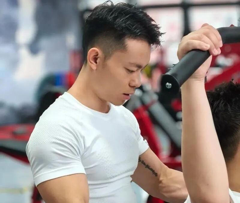 2025 年做健身教练值不值?从 0 到月破万 + 5 年规划,一篇讲透(图1) 2025 年做健身教练值不值?从 0 到月破万 + 5 年规划,一篇讲透(图1)