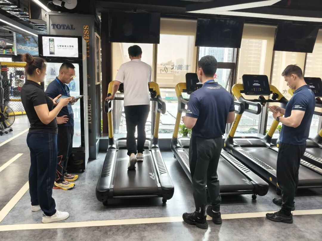 从护士到健身教练:3 个月月入 1.2 万的破界之路(图3) 从护士到健身教练:3 个月月入 1.2 万的破界之路(图3)